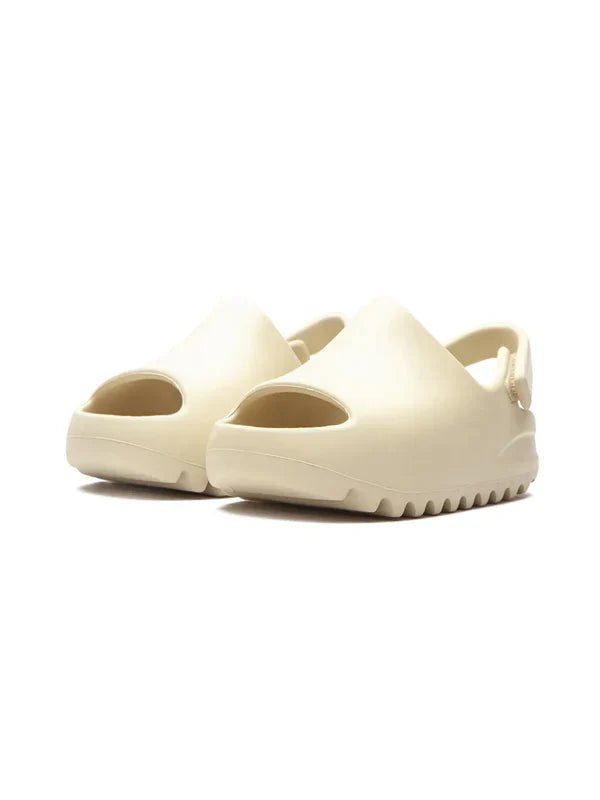 Kids Yeezy ridged slides - Image 4
