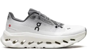 On Running Cloudtilt Rock Ivory